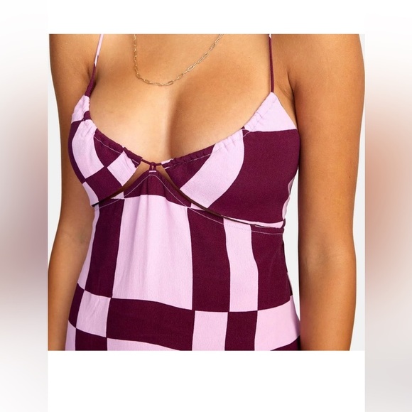 RVCA Purple and Pink Checkered Chemise - Picture 2 of 8